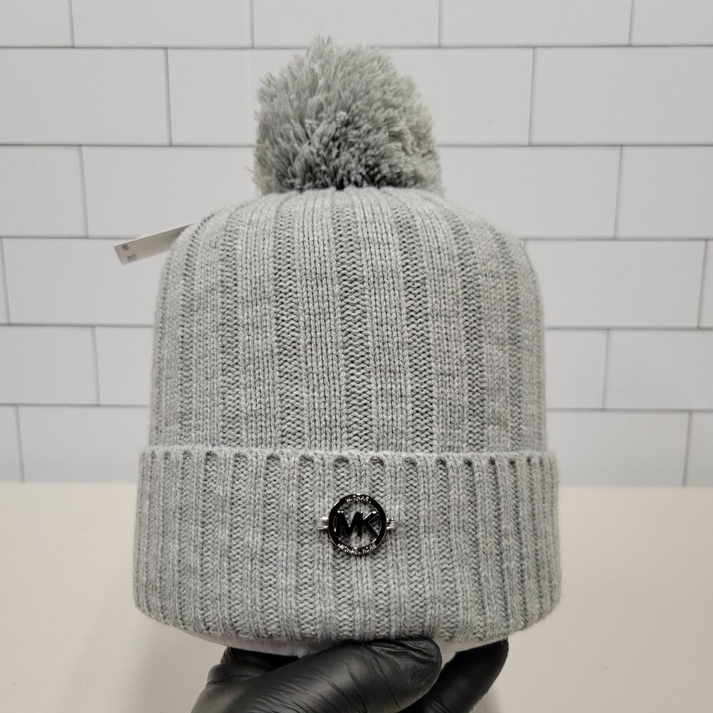 Michael Kors Women’s Gray Ribbed Knit Pom Beanie Winter Hat NWT One Size